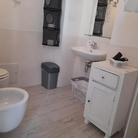 Apartment Dimora Bianca *